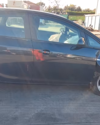 Sportelli destri Opel Astra 2011