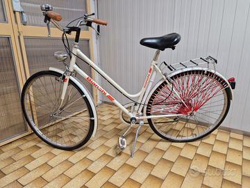 Bicicletta d’epoca marca BIANCHI da donna