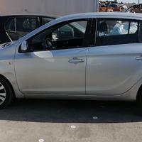 Ricambi Hyundai I 20 1.6 D del 2010 motore D4FB