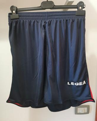 Pantaloncini Legea e Givova 