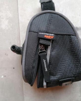 Borsa Sottosella KTM 