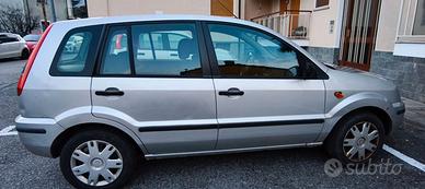 Ford Fusion 1400 2009