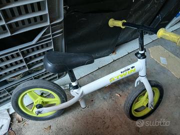 bici senza pedali B'TWIN RunRide 100 bianca