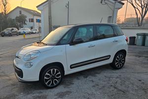500L pop star