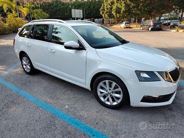Skoda Octavia g-tec dsg 