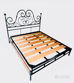 Letto matrimoniale in ferro battuto