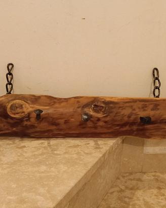 Appendiabiti in legno