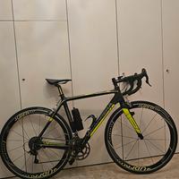 bici da corsa in carbonio 