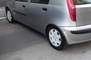 fiat punto 