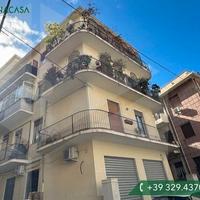 Appartamento in piccolo stabile completamente rist