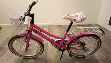 Bici da bambina colore rosa