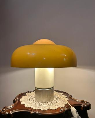 Lampada tavolo Brumbury di  Massoni per Guzzini