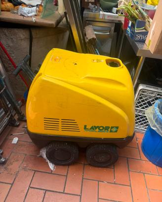 Idropulitrice Lavor acqua calda professionale