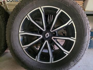 CERCHI RENAULT CAPTUR II CON GOMME 