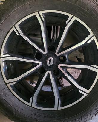 CERCHI RENAULT CAPTUR II CON GOMME 
