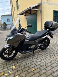 Honda Integra 750 - 2017