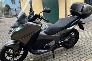 Honda Integra 750 - 2017