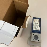 XMLBM02V2S11 vacuostato Telemecanique Sensor nuovo