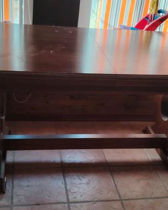 Tavolo in legno