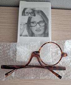 Occhiali per il trucco  ingrandimento +2.50
Nuovi 