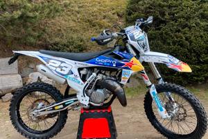 Ktm 125 targato - leggi descrizione