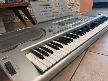 tastiera musicale Casio WK-3300.