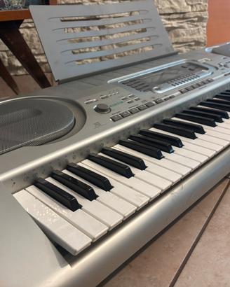 tastiera musicale Casio WK-3300.