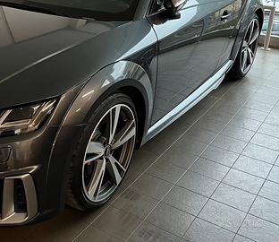 Cerchi originali AUDI TTS 19 pollici + Pirelli