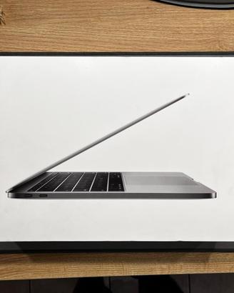 Computer mac book pro 2017