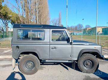 LAND ROVER Defender - 1995