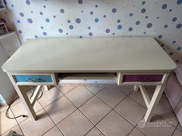 Scrivania da studio/lavoro completa di sedie