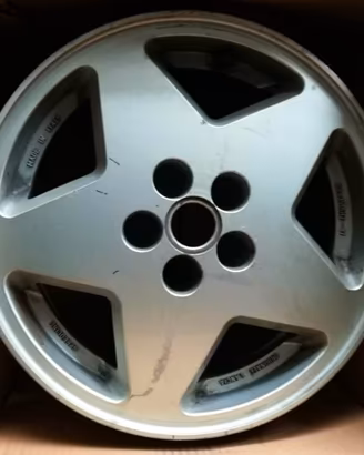 Cerchio in lega 15" originale THEMA FERRARI