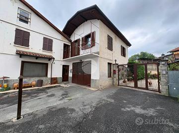 CASA SEMINDIPENDENTE A GIAVENO
