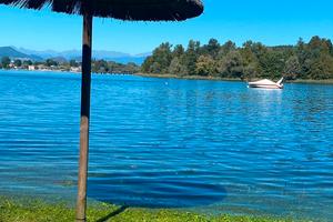 Oasi relax a 50 mt dal lago con barca 40Cv inclusa
