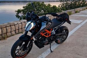 ktm duke 125