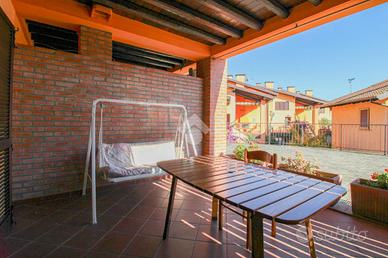 2 LOCALI A TOSCOLANO-MADERNO