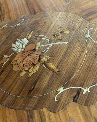 Mobili stile vintage-tavolo-sedie-cristalliera