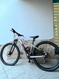 MTB CUBE donna telaio XS