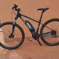 Mountain bike whistle a pedalata assistita