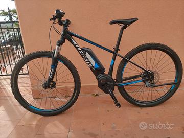 Mountain bike whistle a pedalata assistita