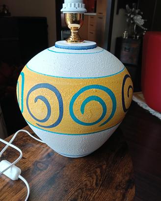 Lampada da tavolo ornamentale