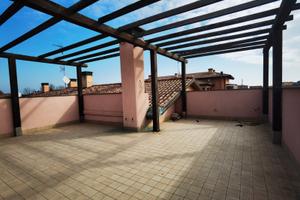 Marina romea: appartamento con ampio terrazzo