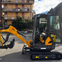 Miniescavatore HY25 25 q.li NUOVO 0 ORE - Cabina A