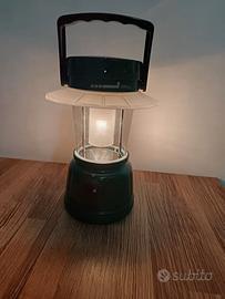 Lampada da campeggio a batterie