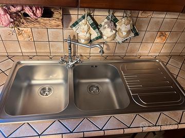 Lavello in Acciaio doppio pozzetto Franke