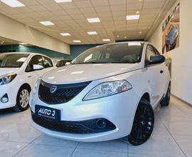 Lancia Ypsilon 1.0 FireFly 5 porte S&S Hybrid Gold