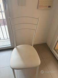 Sedie da cucina bianche
