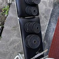 Manubri e pesi per palestra