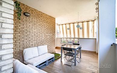 TRILOCALE CON TERRAZZO BOX E CANTINA