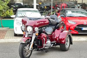 HARLEY-DAVIDSON FLHTCU Ultra Classic Electra Glide